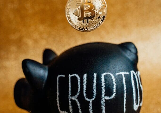 bitcoin-piggy-bank-scaled