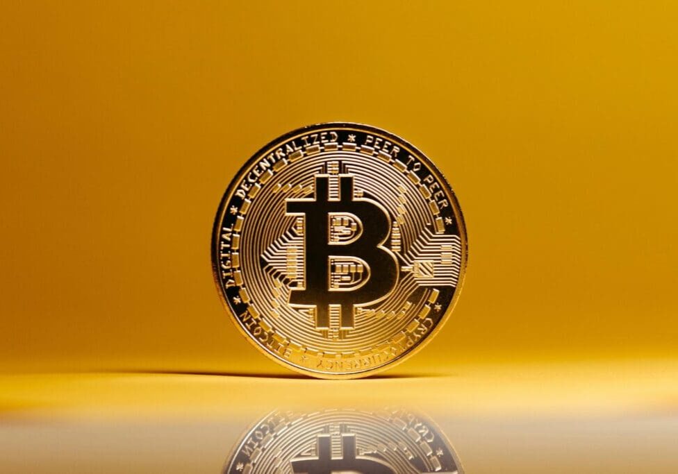 gold-bitcoin-coin-upright-scaled